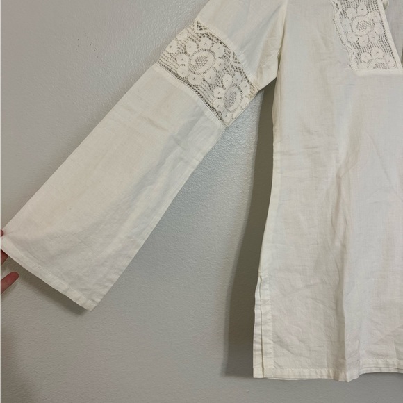 Lucy Active Bell Sleeve Lace Crochet Inset Cotton Peasant Top in Ivory - Picture 3 of 6
